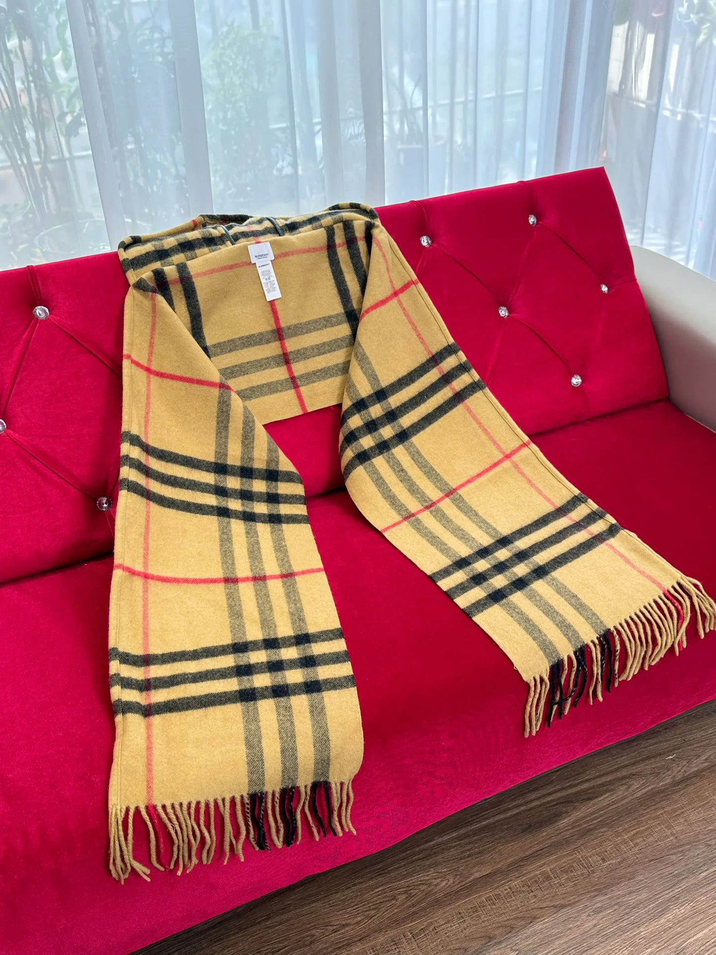 Шарфы Burberry 18287614