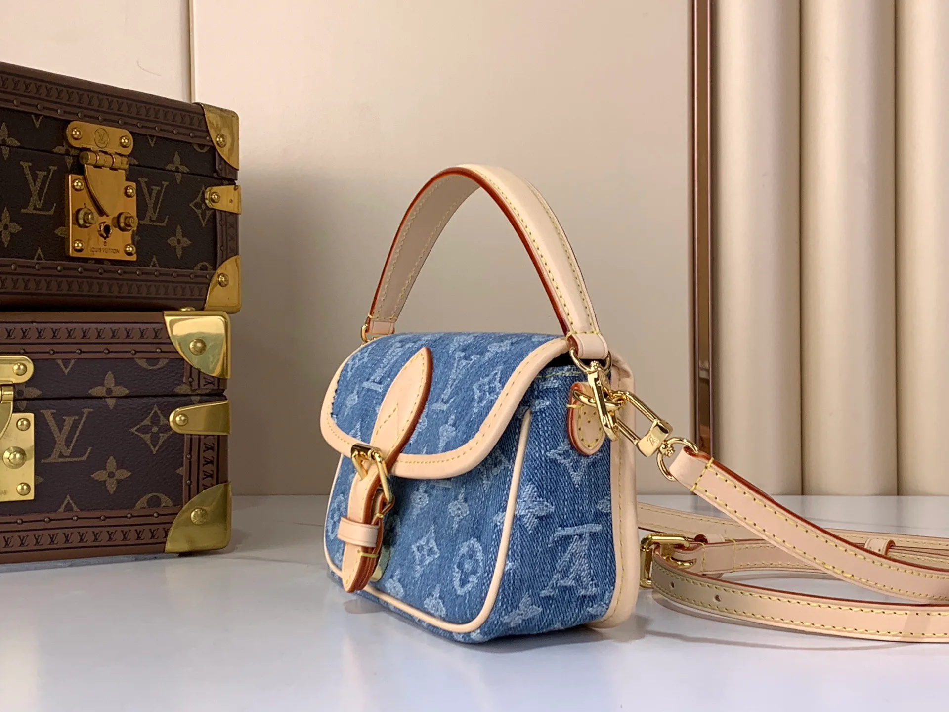 Сумки На Ремне Женские Louis Vuitton 13455895