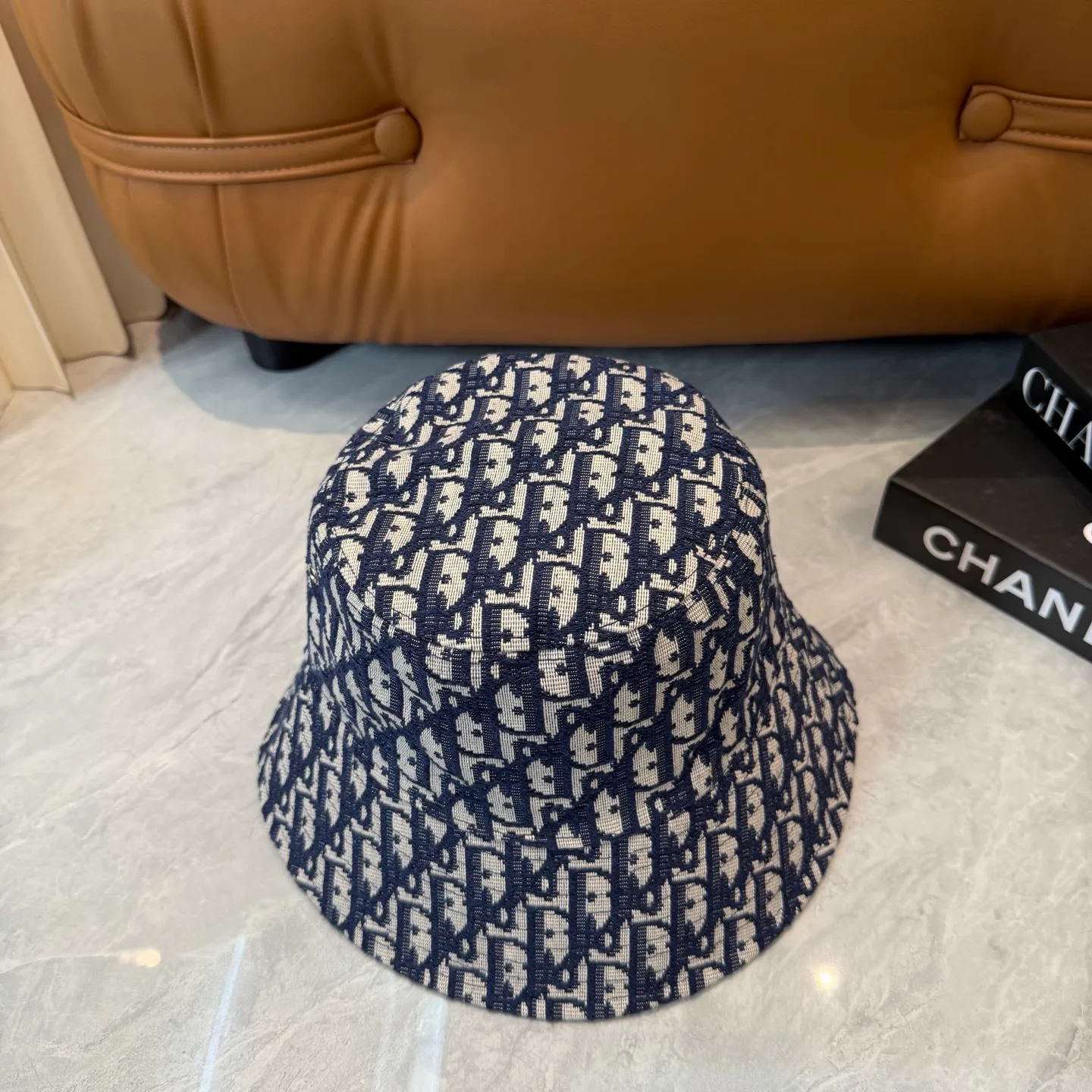 Головные Уборы Christian Dior 13294364