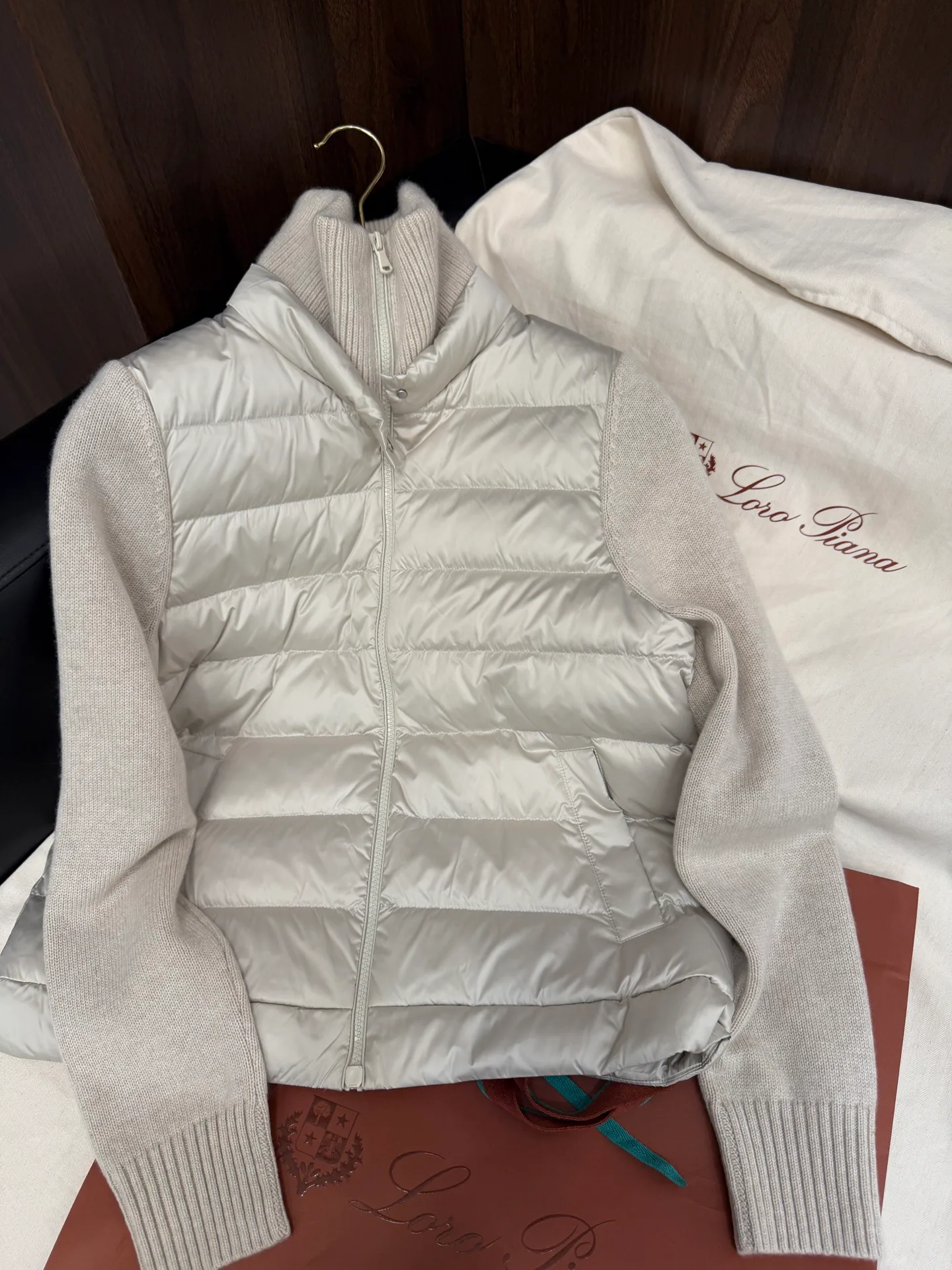 Куртки И Пуховики Женские Loro Piana 18361452