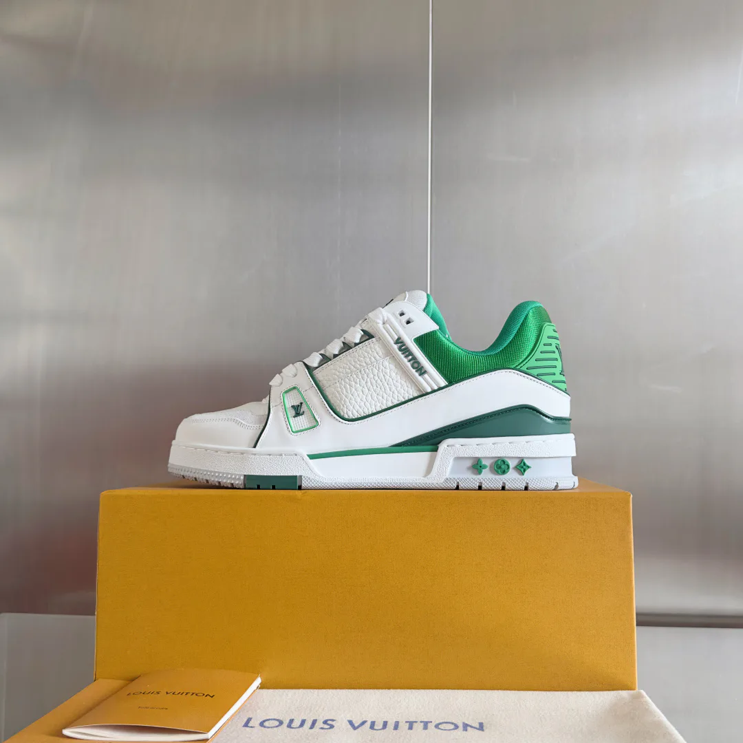 Кроссовки Женские Louis Vuitton 10646338