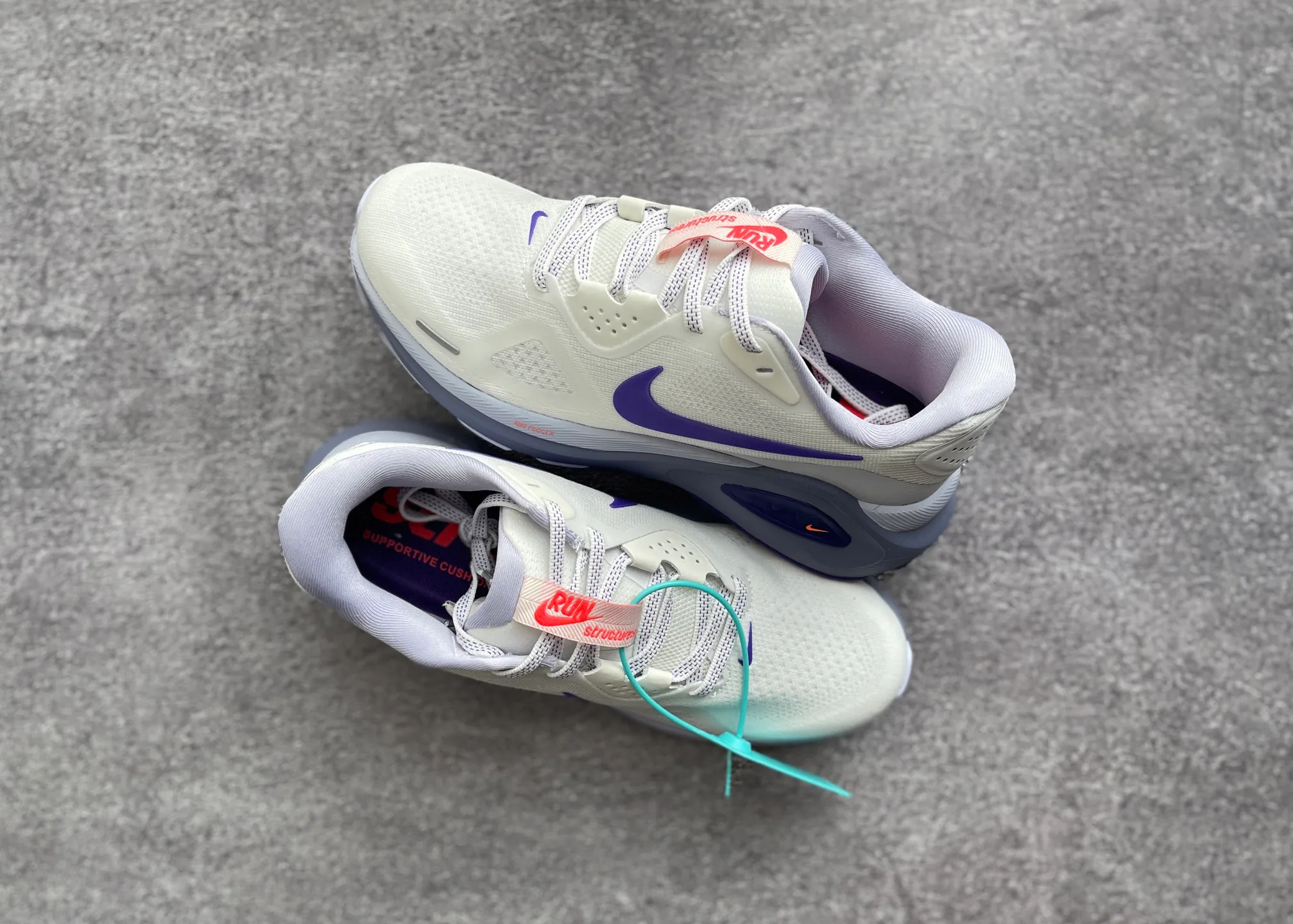 Кроссовки Женские Nike 353670