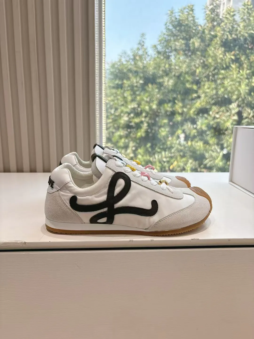 Кроссовки Женские Loewe 13080151