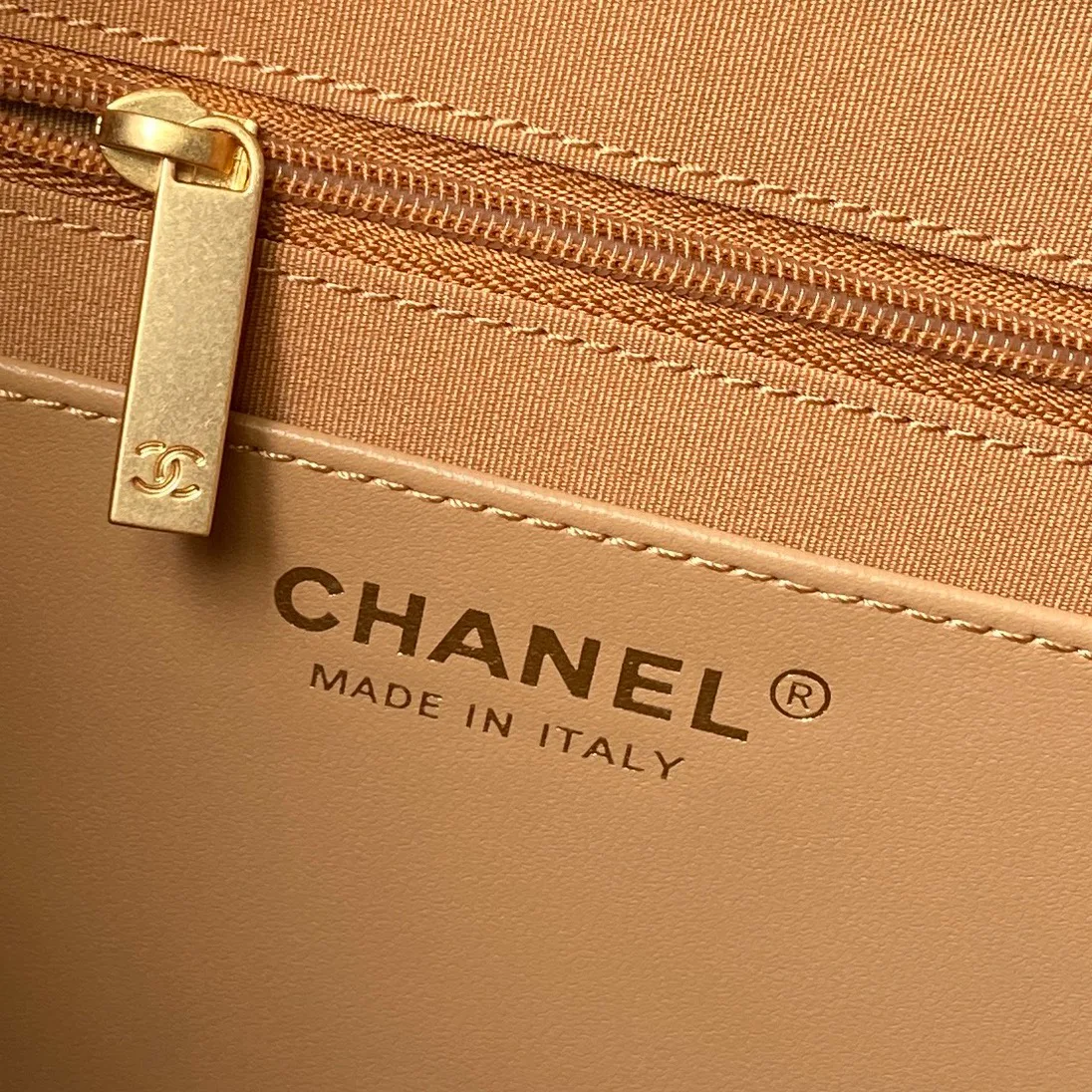 Классические Сумки Женские Chanel 18207743