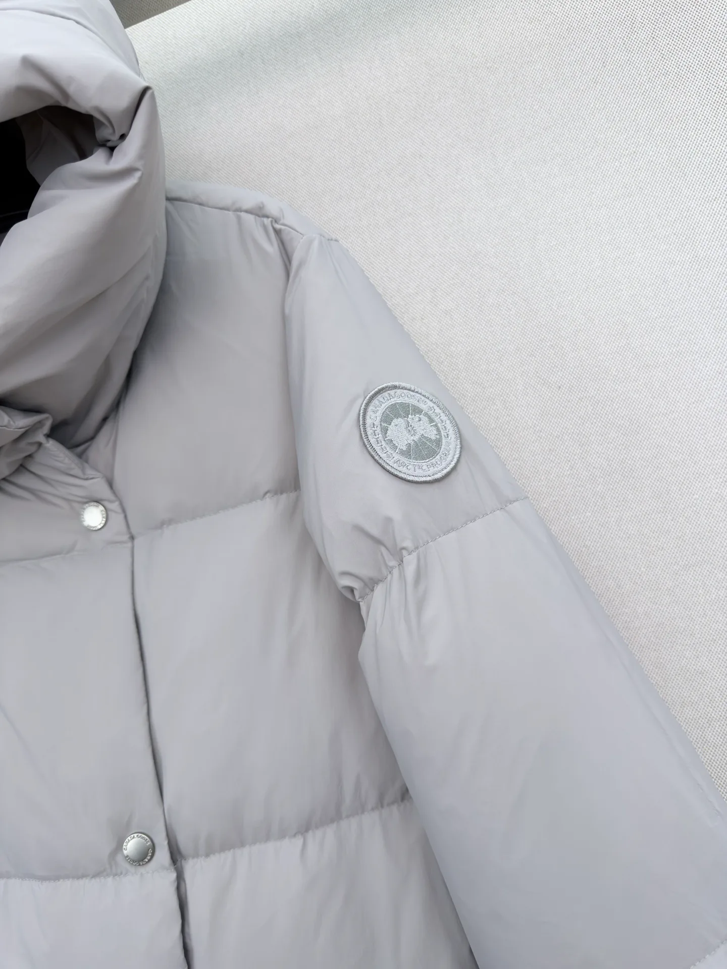 Куртки И Пуховики Женские Canada Goose 18714649