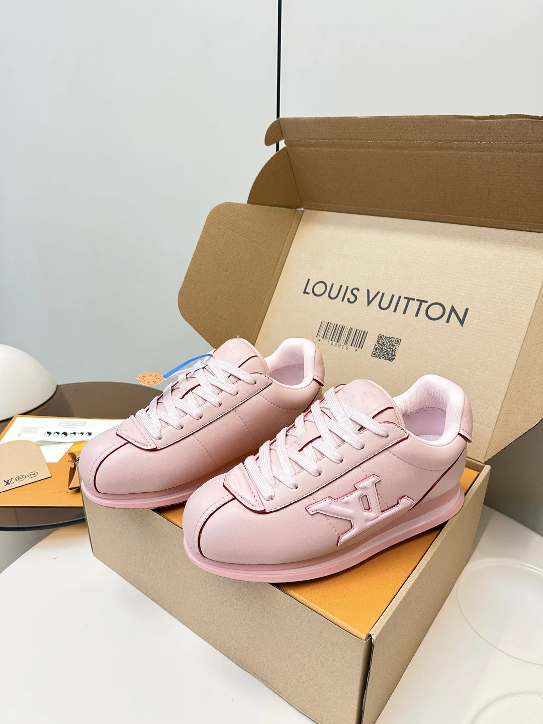 Кроссовки Женские Louis Vuitton 4948539