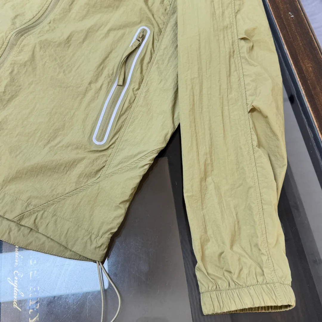 Куртки И Пуховики Мужские Prada 17286067