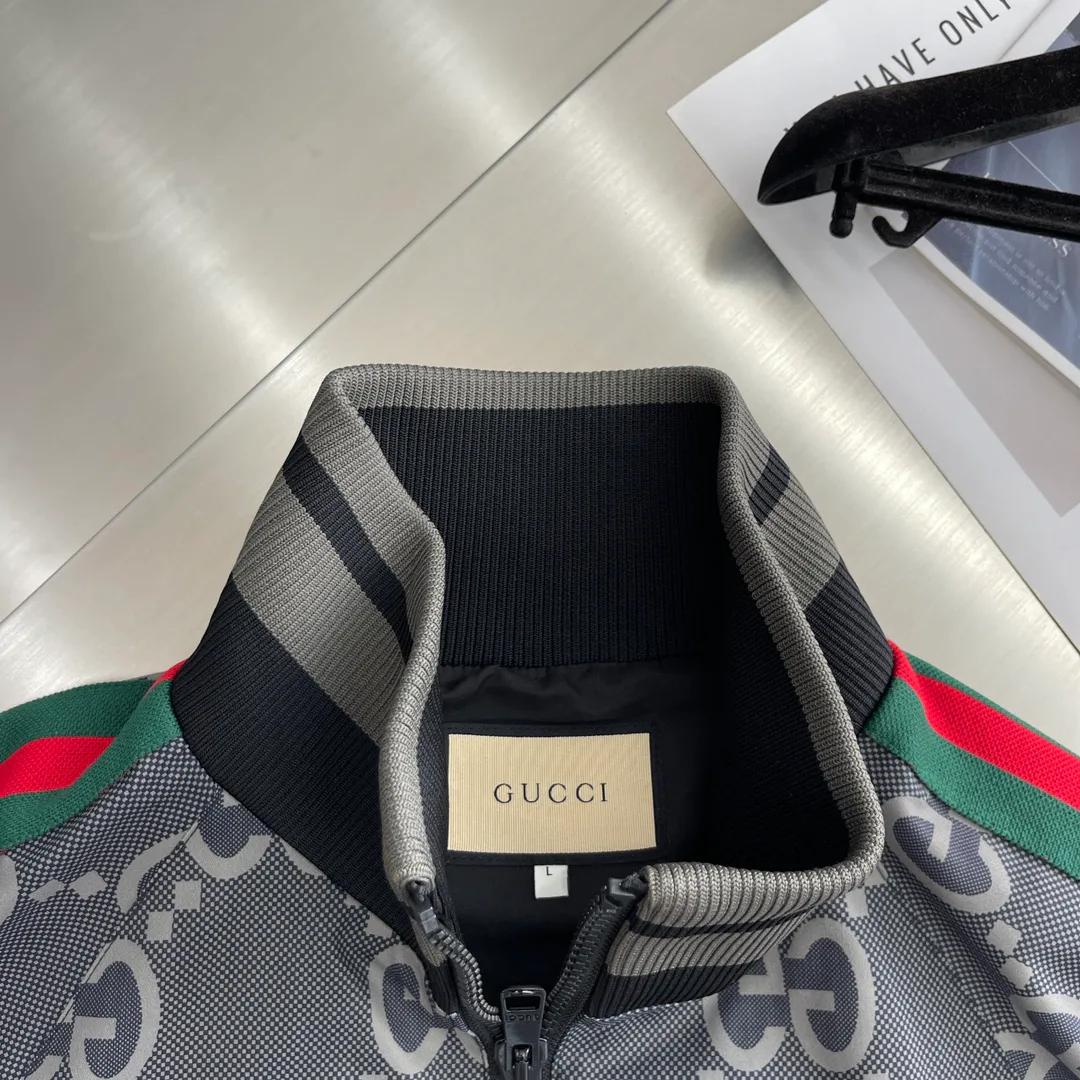 Куртки И Пуховики Мужские Gucci 9596383