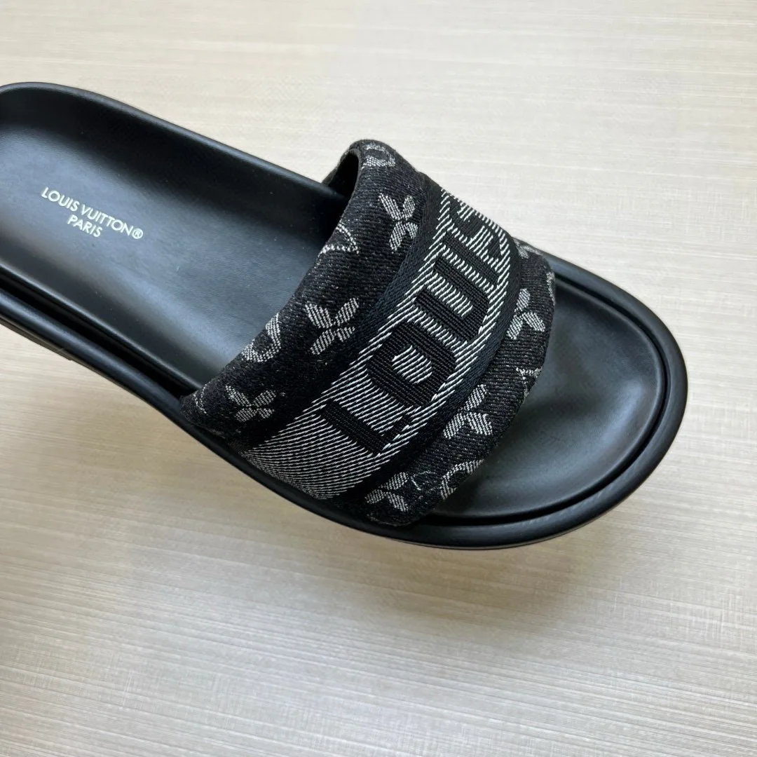 Шлепанцы Женские Louis Vuitton 9801527