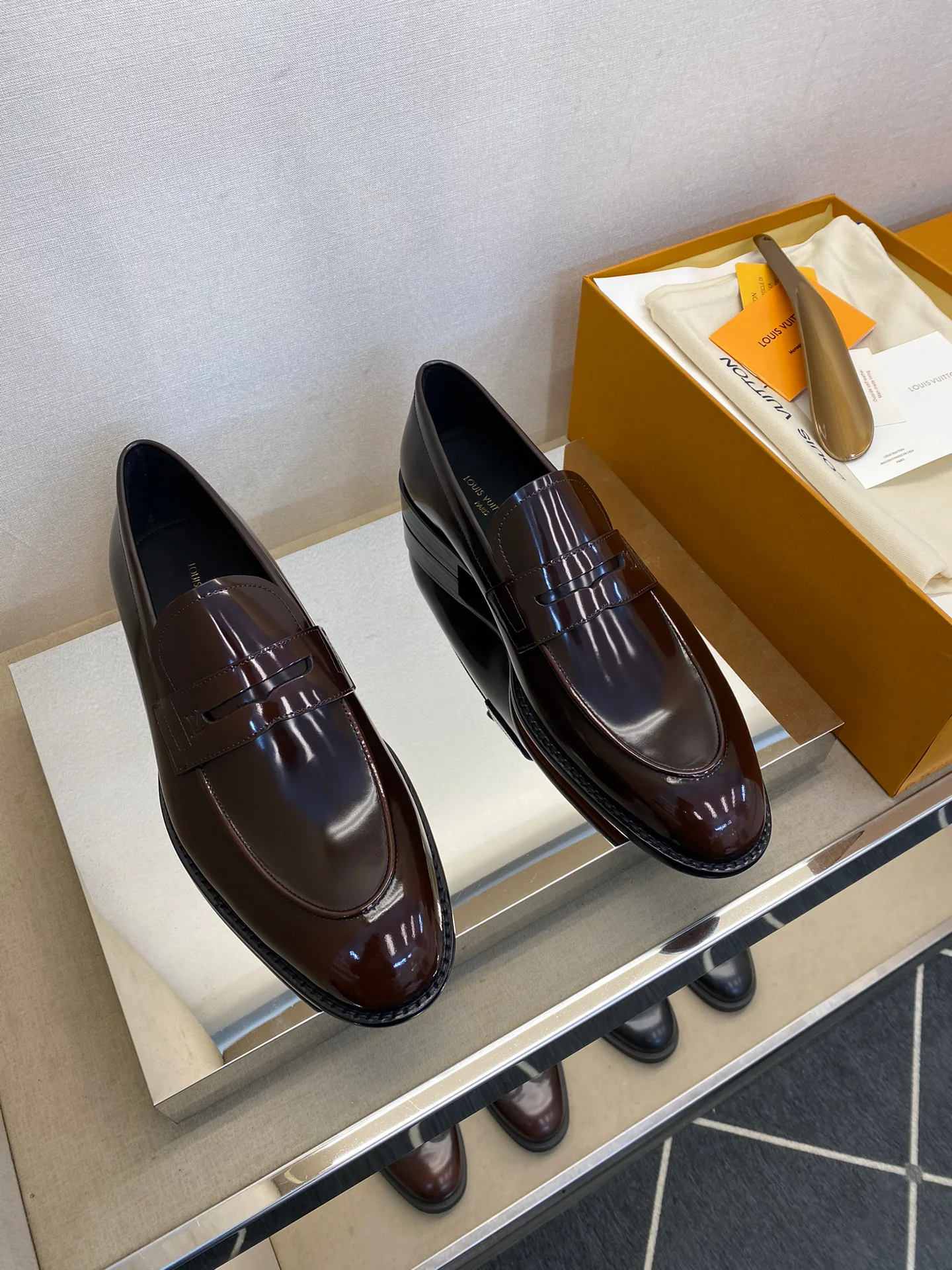 Лоферы И Туфли Мужские Louis Vuitton 18079173