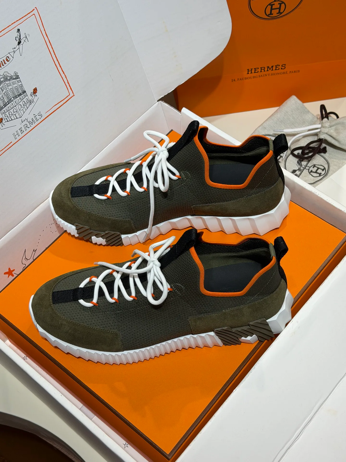 Кроссовки Женские Hermes 554600