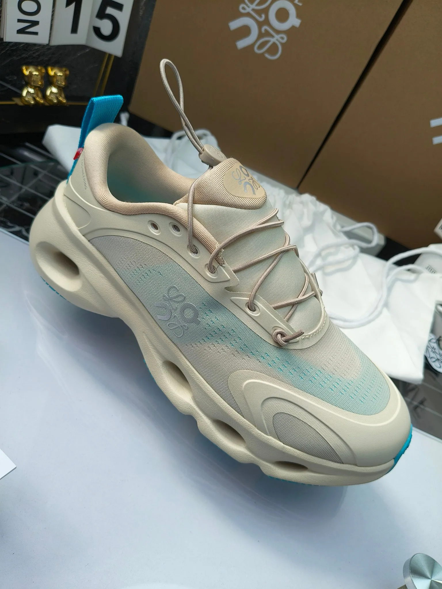 Кроссовки Женские Loewe 1829485