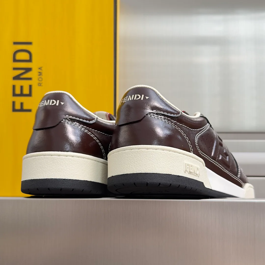 Кроссовки Женские Fendi 17729636