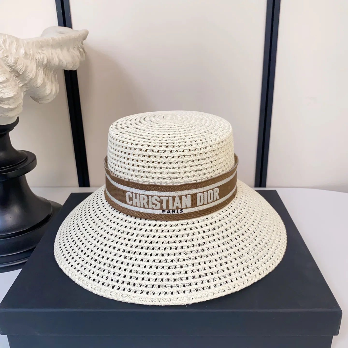 Головные Уборы Christian Dior 13569667