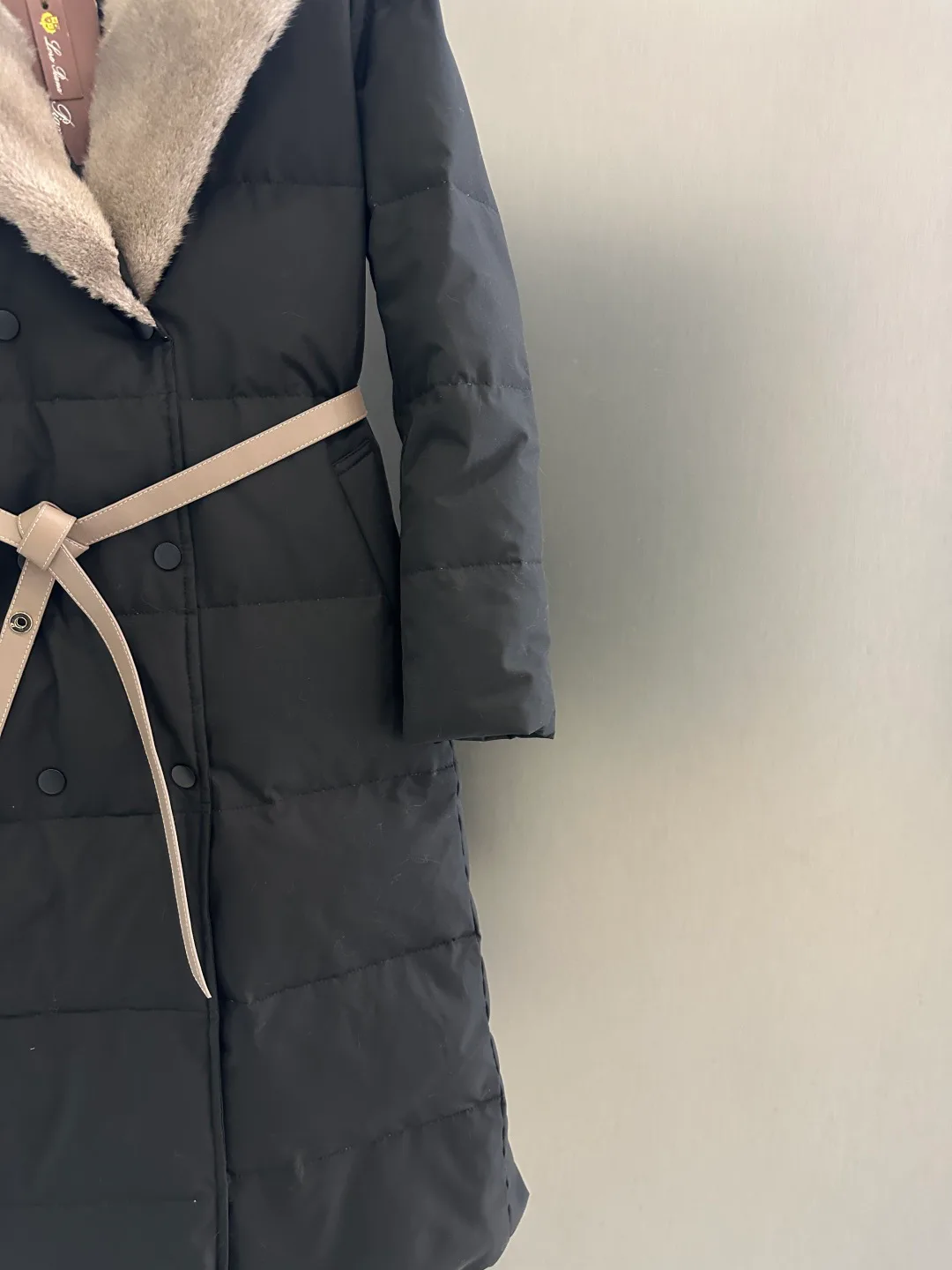 Пуховики Женские Loro Piana 556954