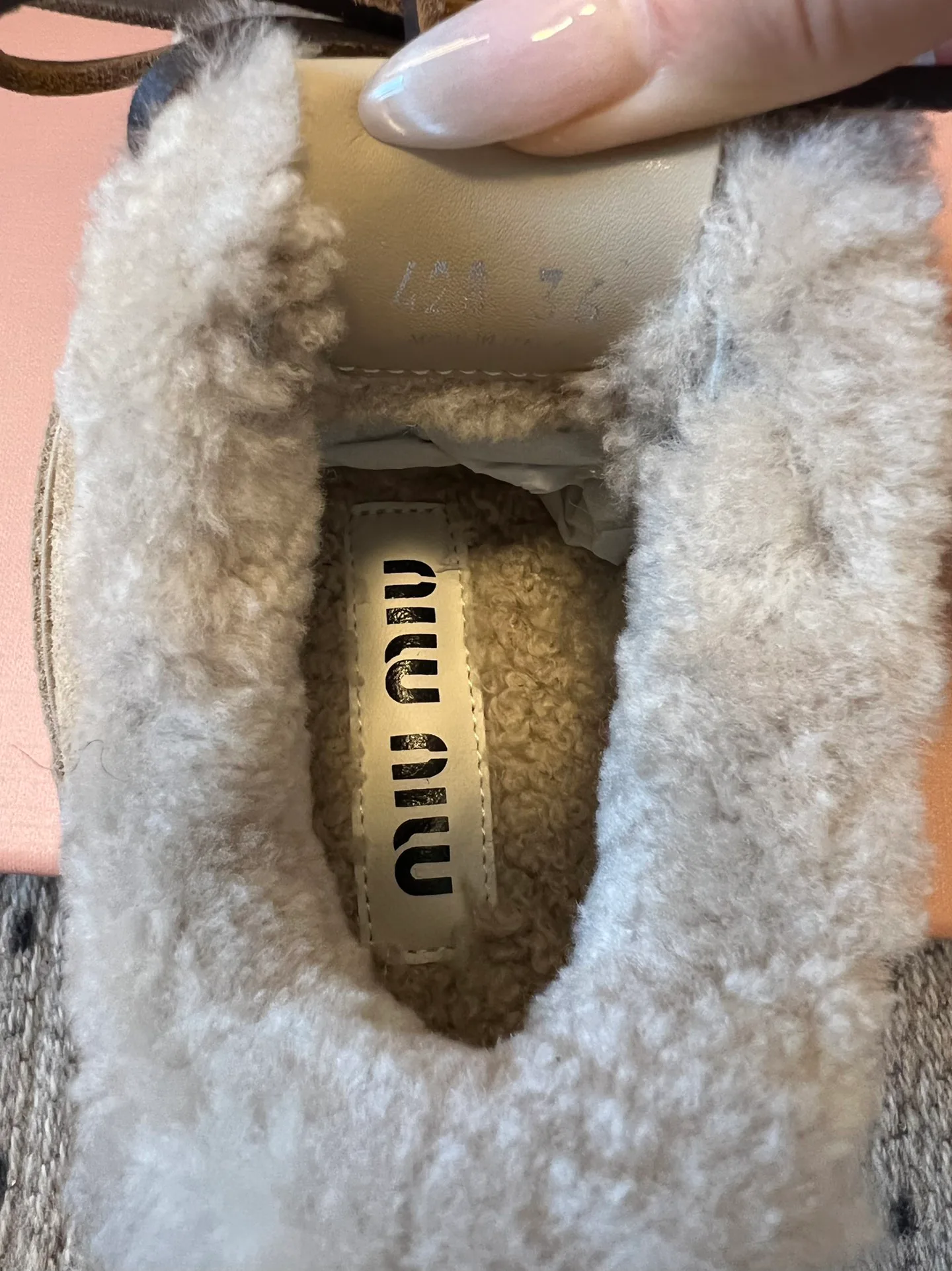 Кроссовки Женские Miu Miu 18462168