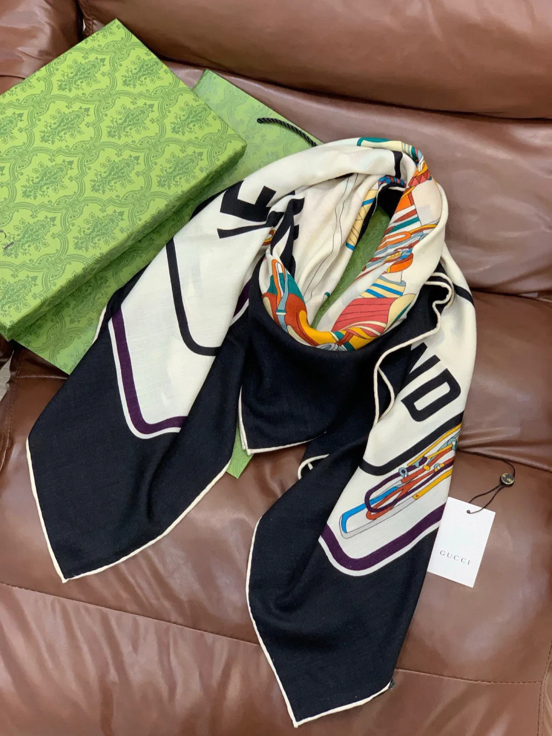 Шарфы Gucci 895185