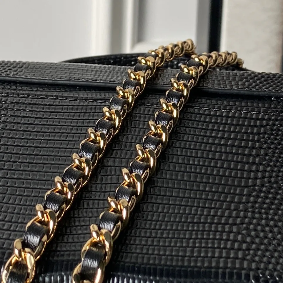 Классические Сумки Женские Chanel 18058257
