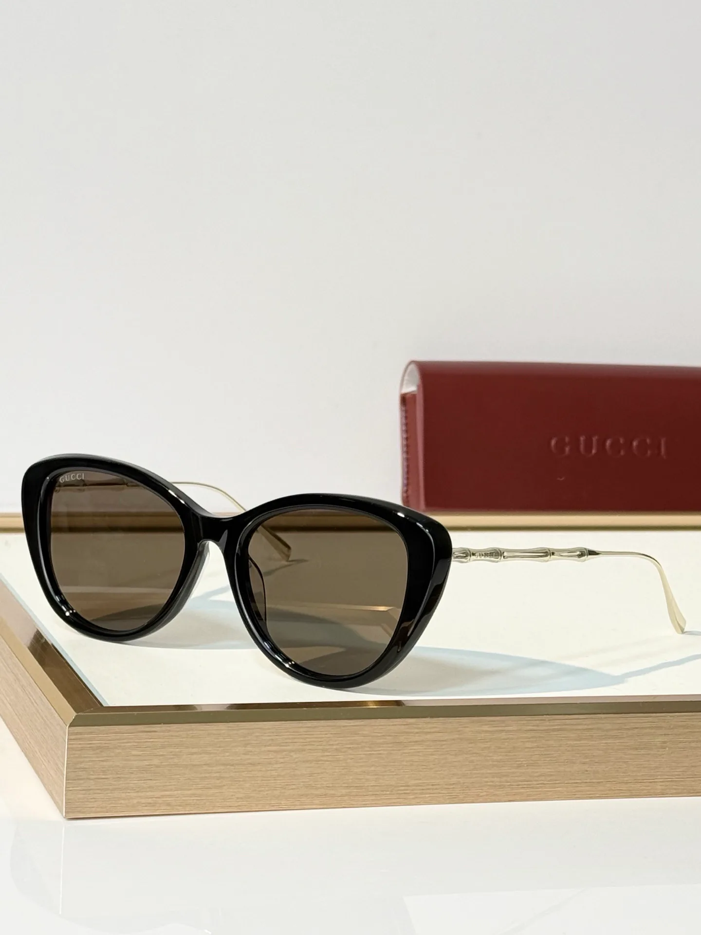 Очки Gucci 18602847