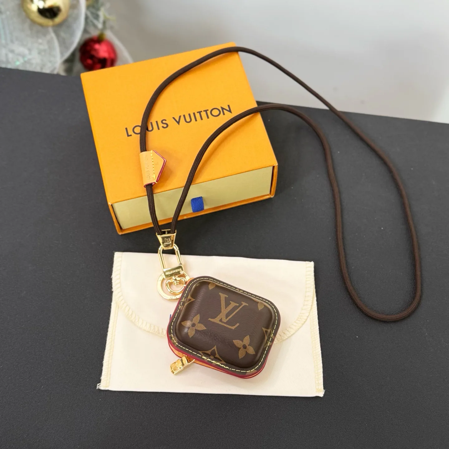 Ключницы Louis Vuitton 17897122