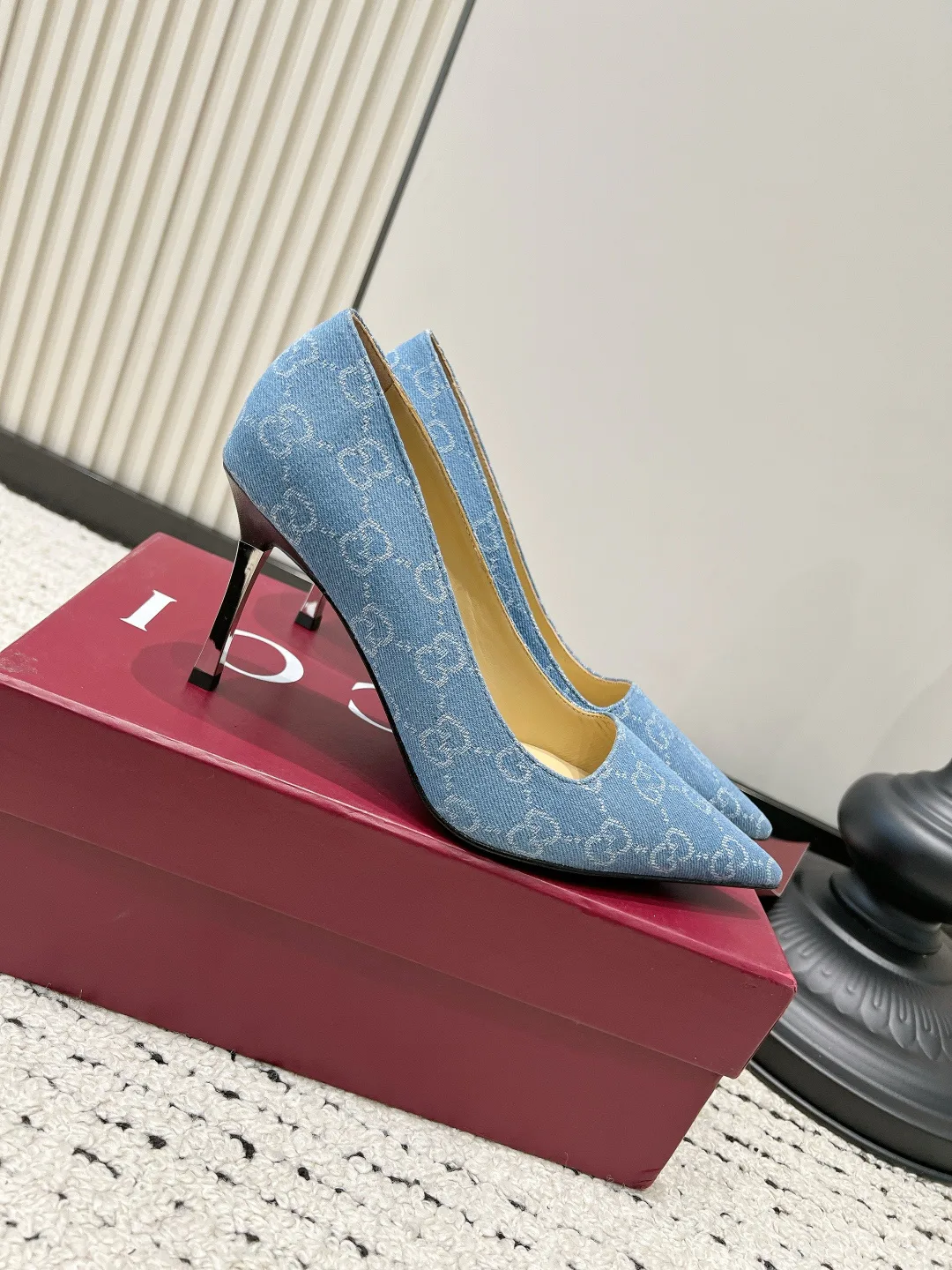 Туфли Женские Gucci 17637821