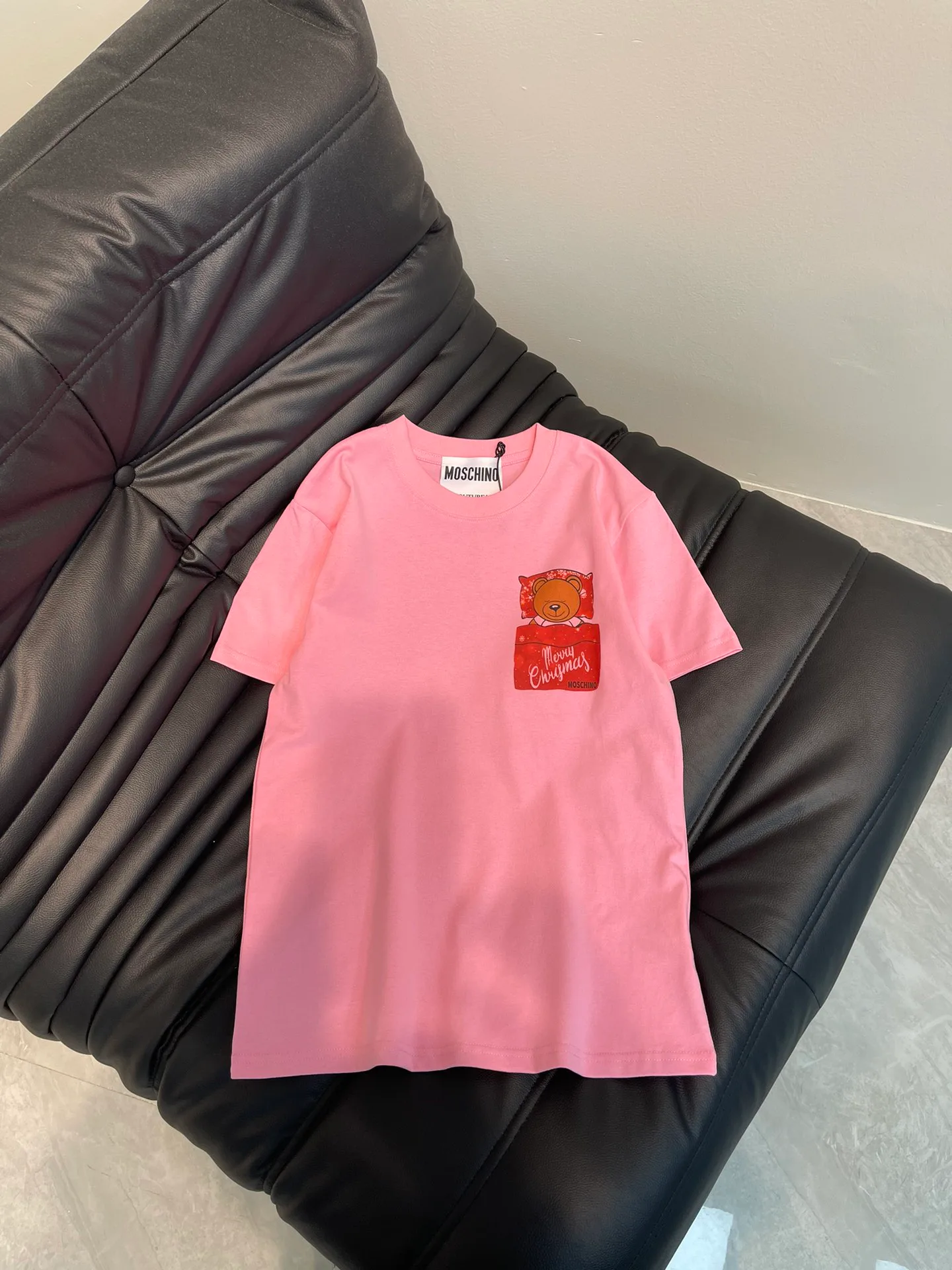 Футболки Женские Moschino 3667