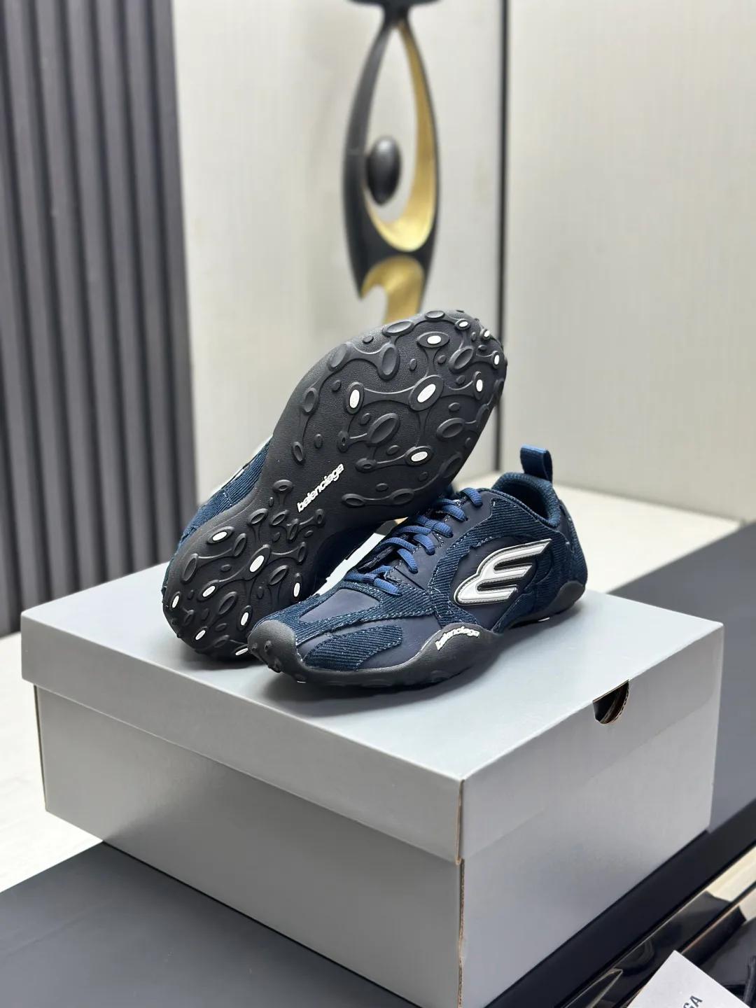 Кроссовки Женские Balenciaga 4705673