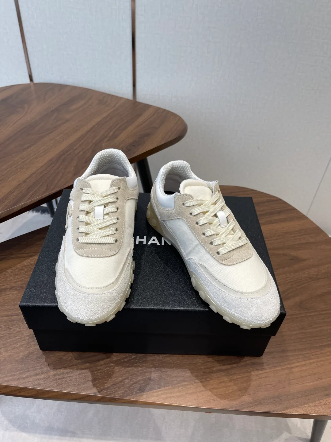 Кроссовки Женские Chanel 11646743