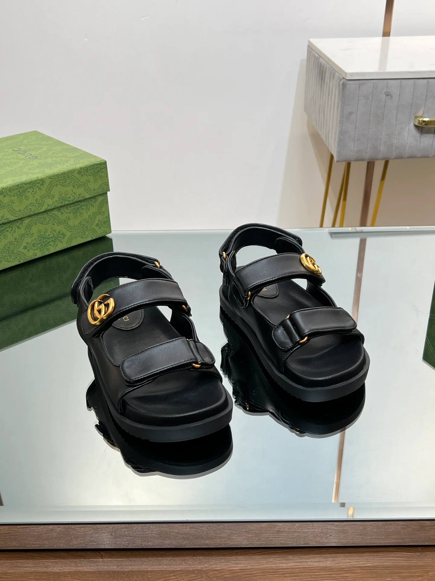 Сандалии Женские Gucci 21086