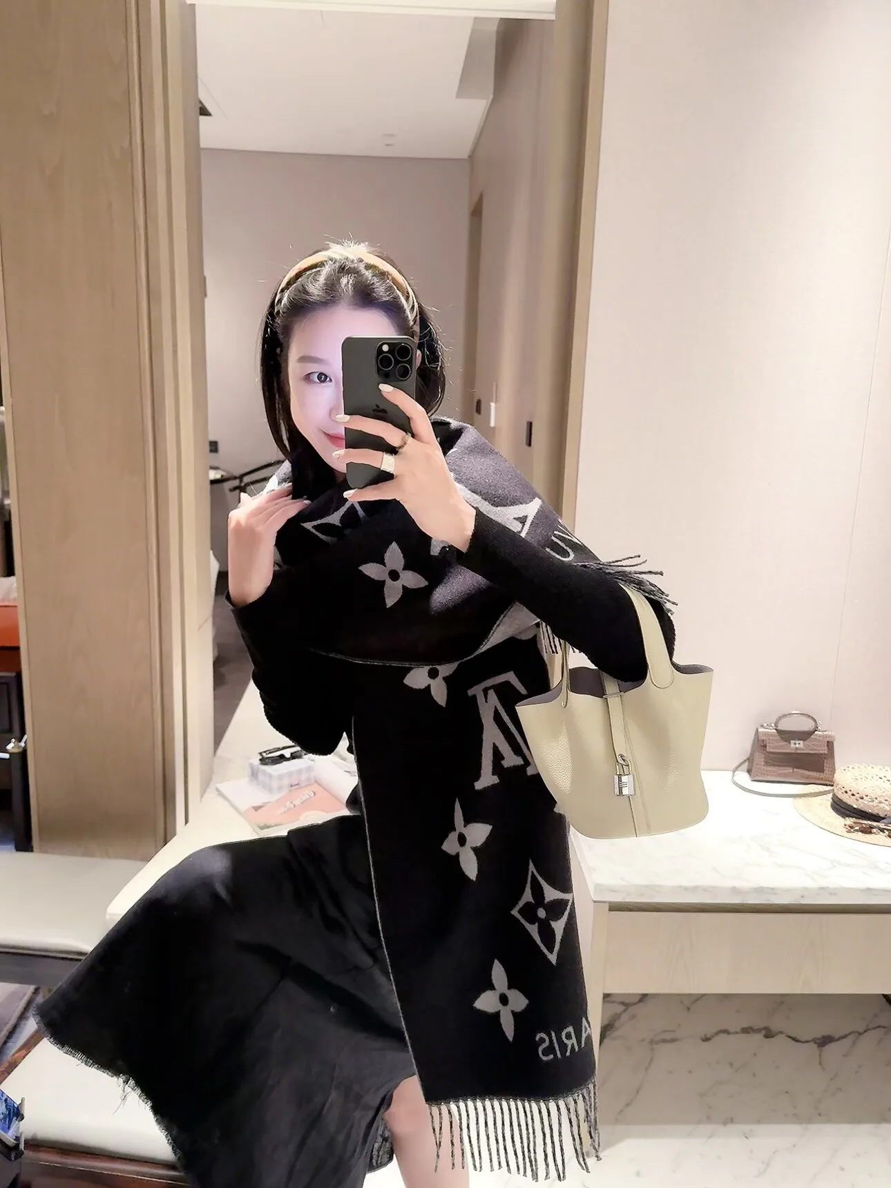 Шарфы Louis Vuitton 18450156