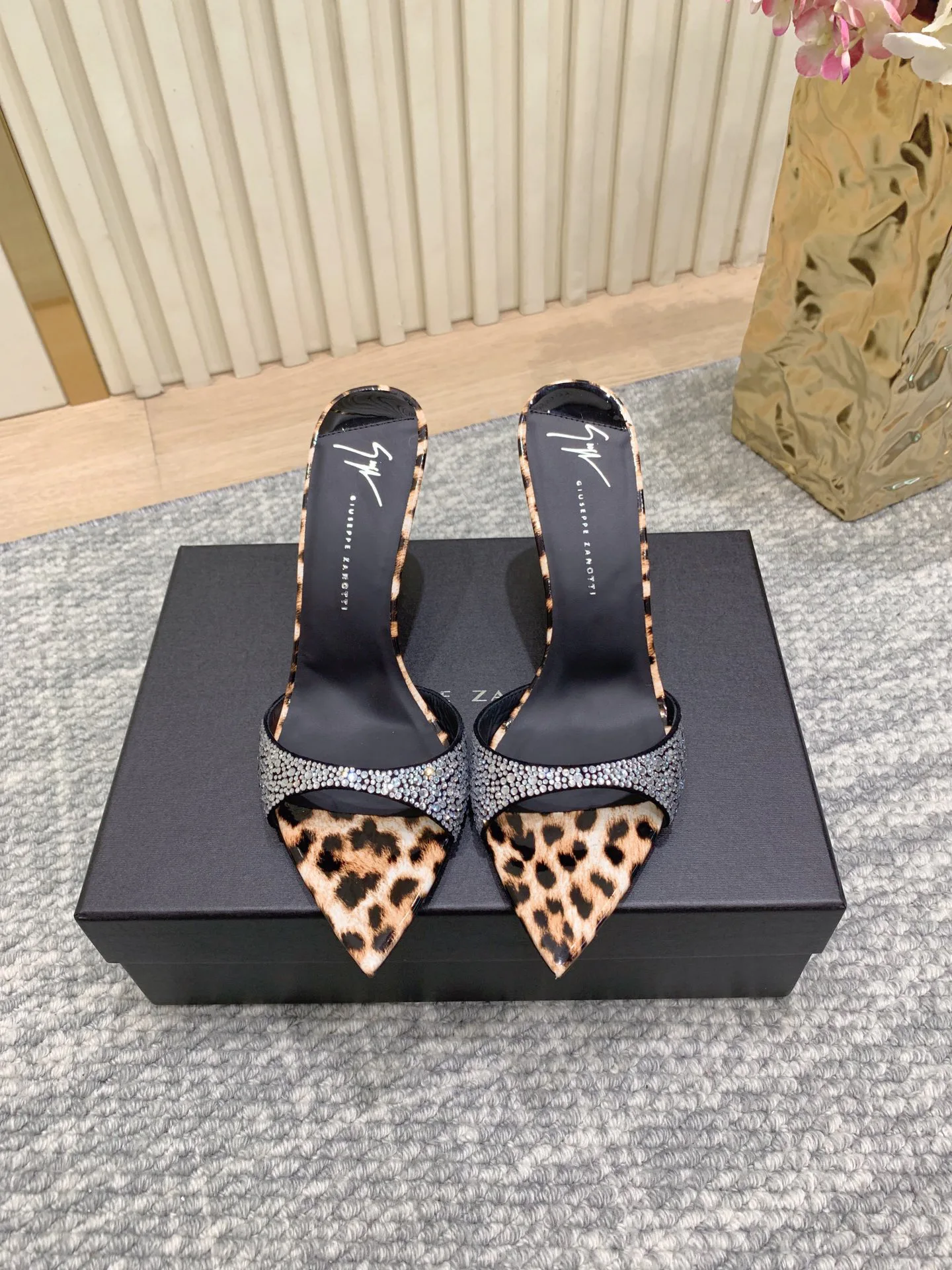 Туфли Женские Giuseppe Zanotti 12589535
