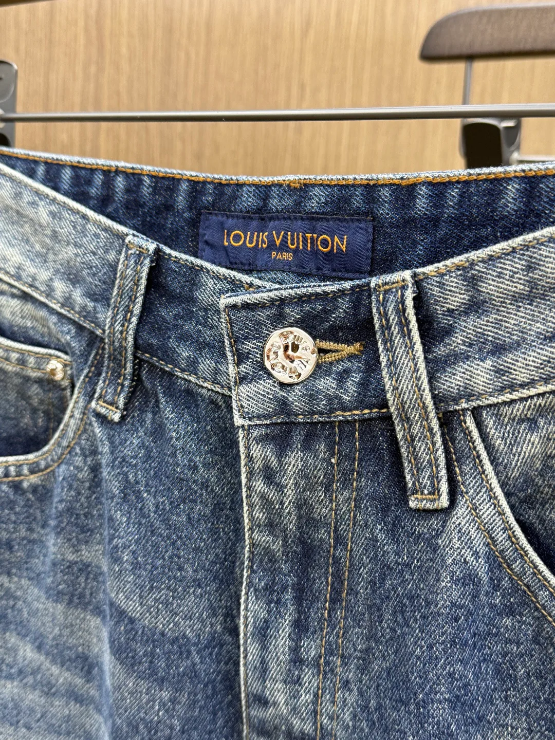 Джинсы Женские Louis Vuitton 11793273