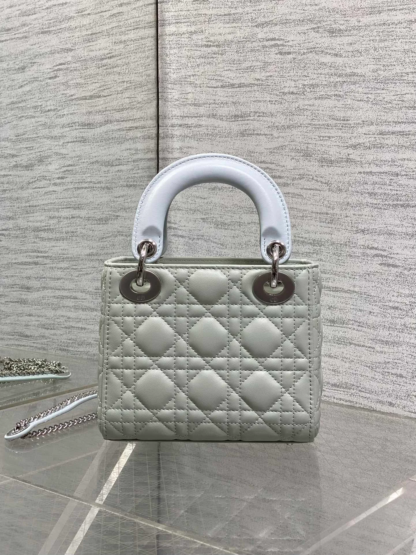 Классические Сумки Женские Christian Dior 12242808