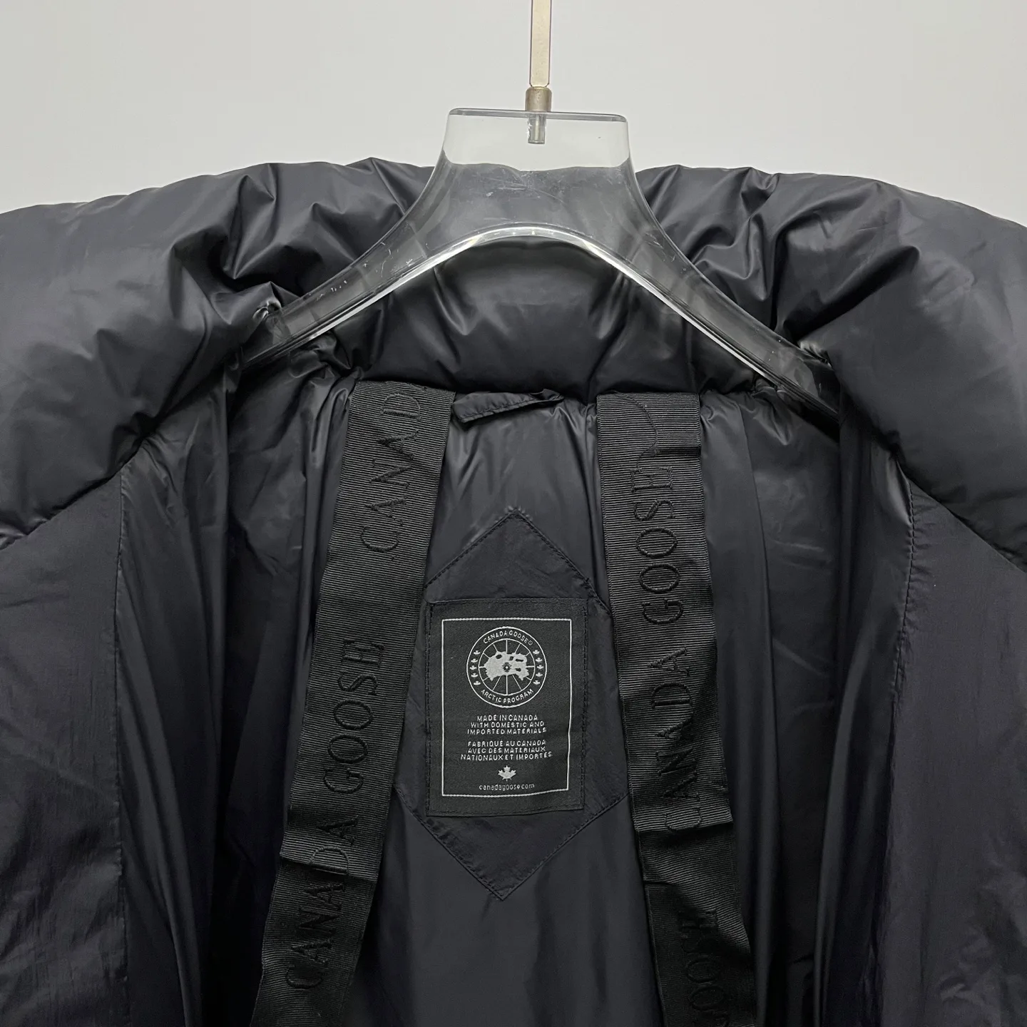 Куртки И Пуховики Женские Canada Goose 18741207