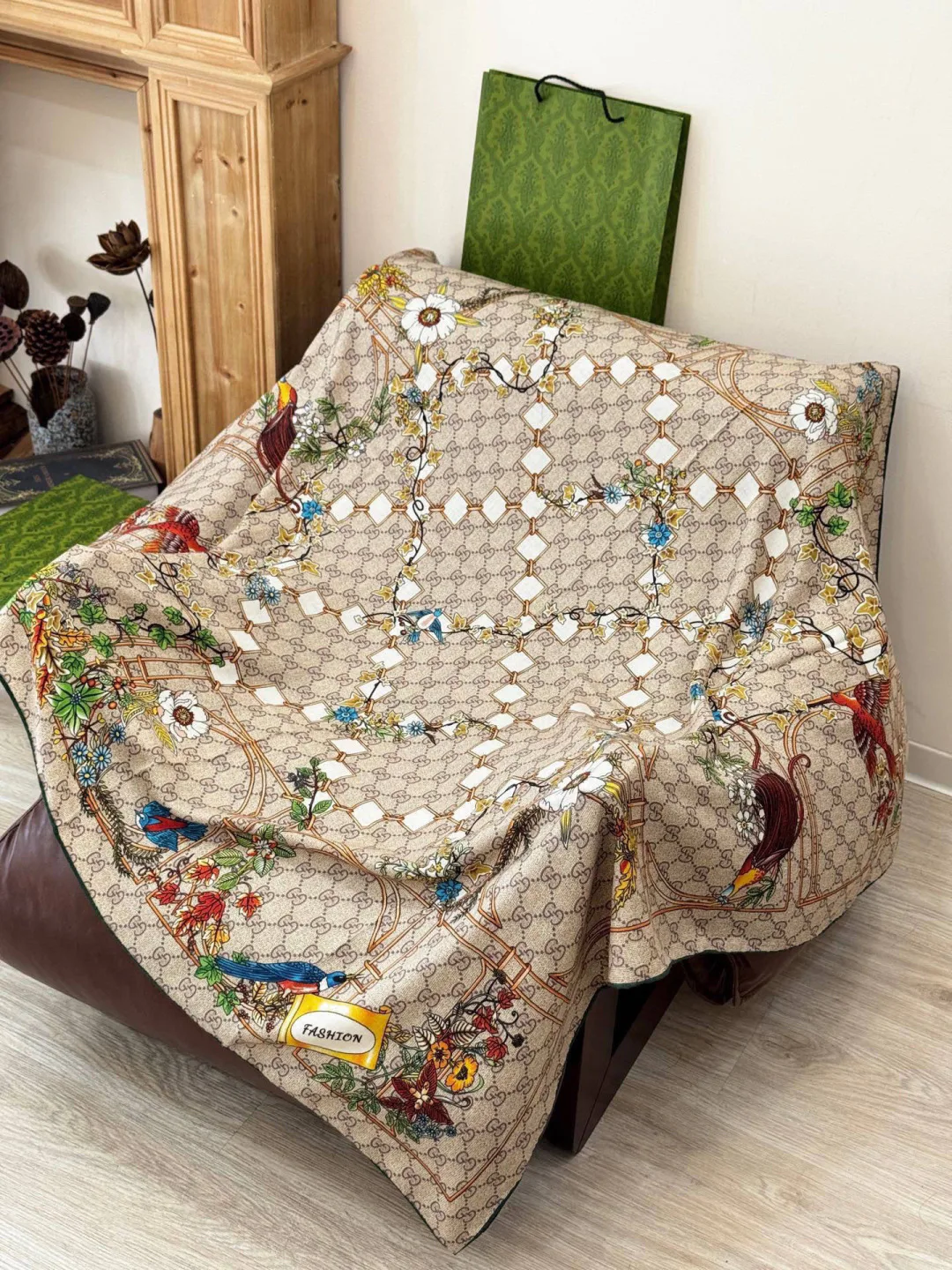 Платки Gucci 1338113