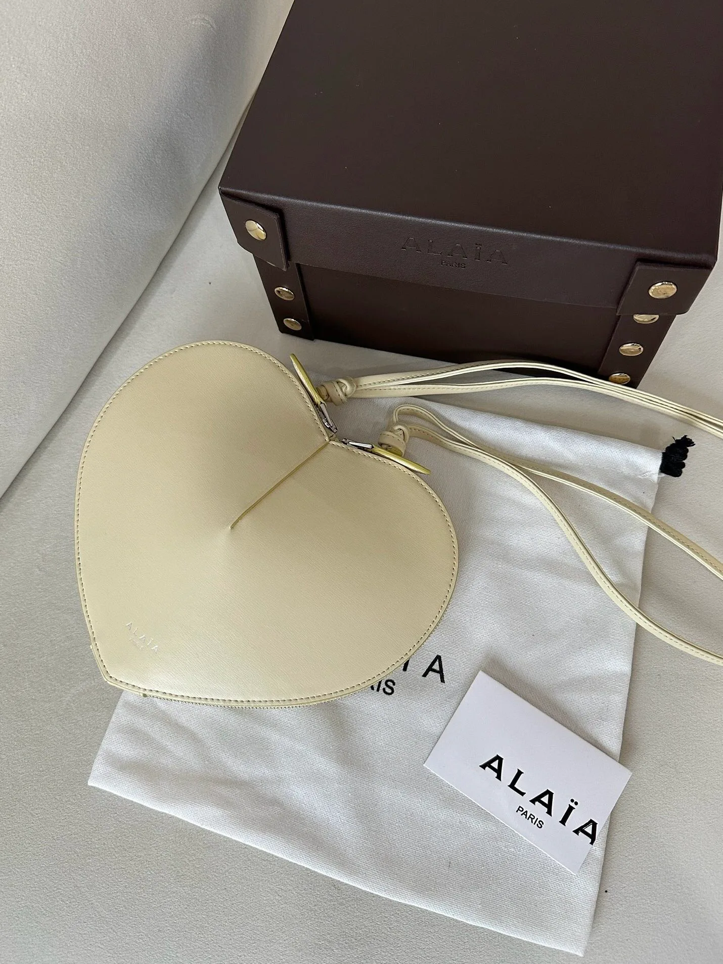 Сумки На Ремне Женские Alaia 22426