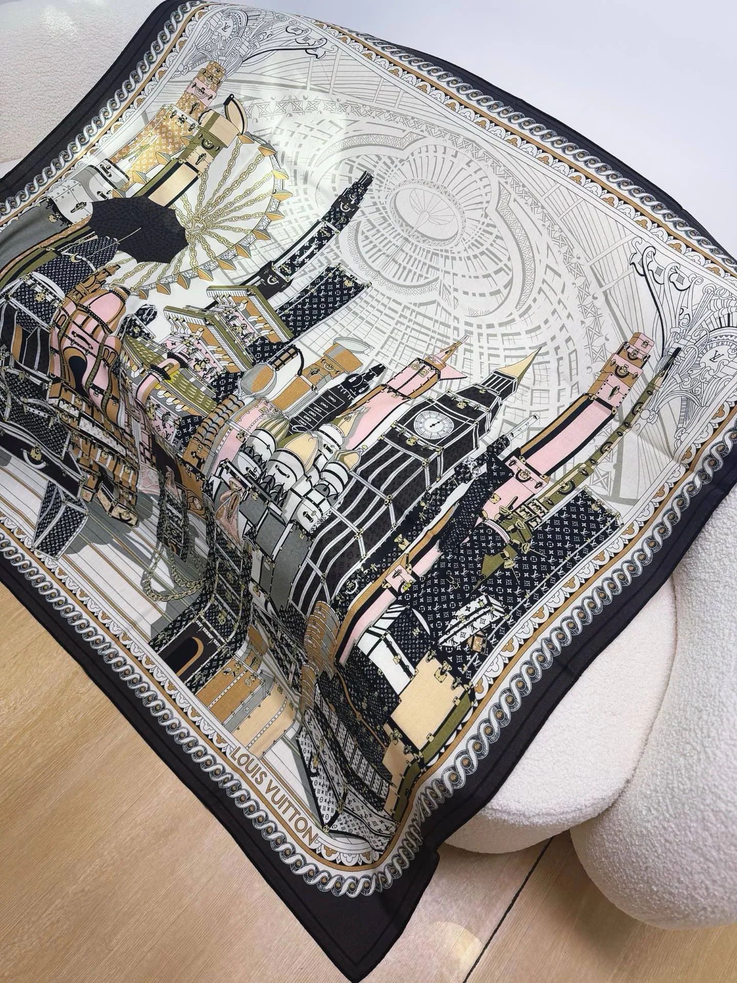Платки Louis Vuitton 18003268