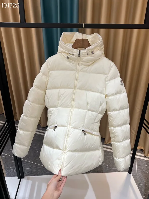 Куртки И Пуховики Женские Moncler 17964594