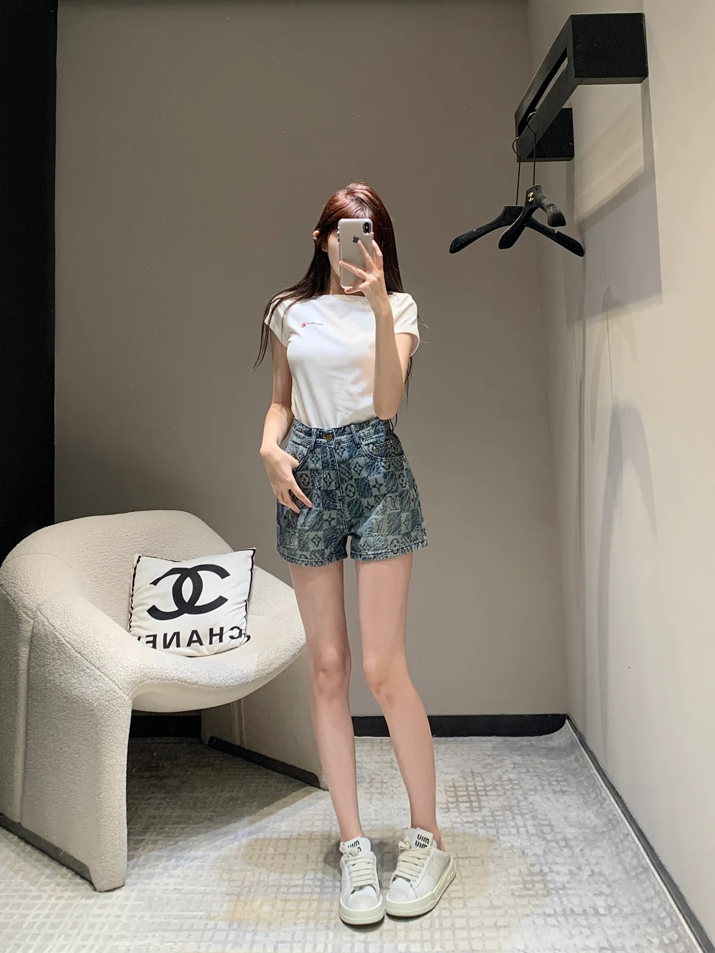 Шорты Женские Louis Vuitton 15737