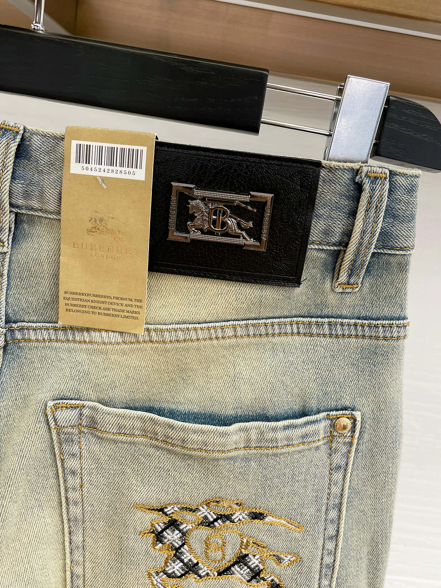 Джинсы Мужские Burberry 18543031