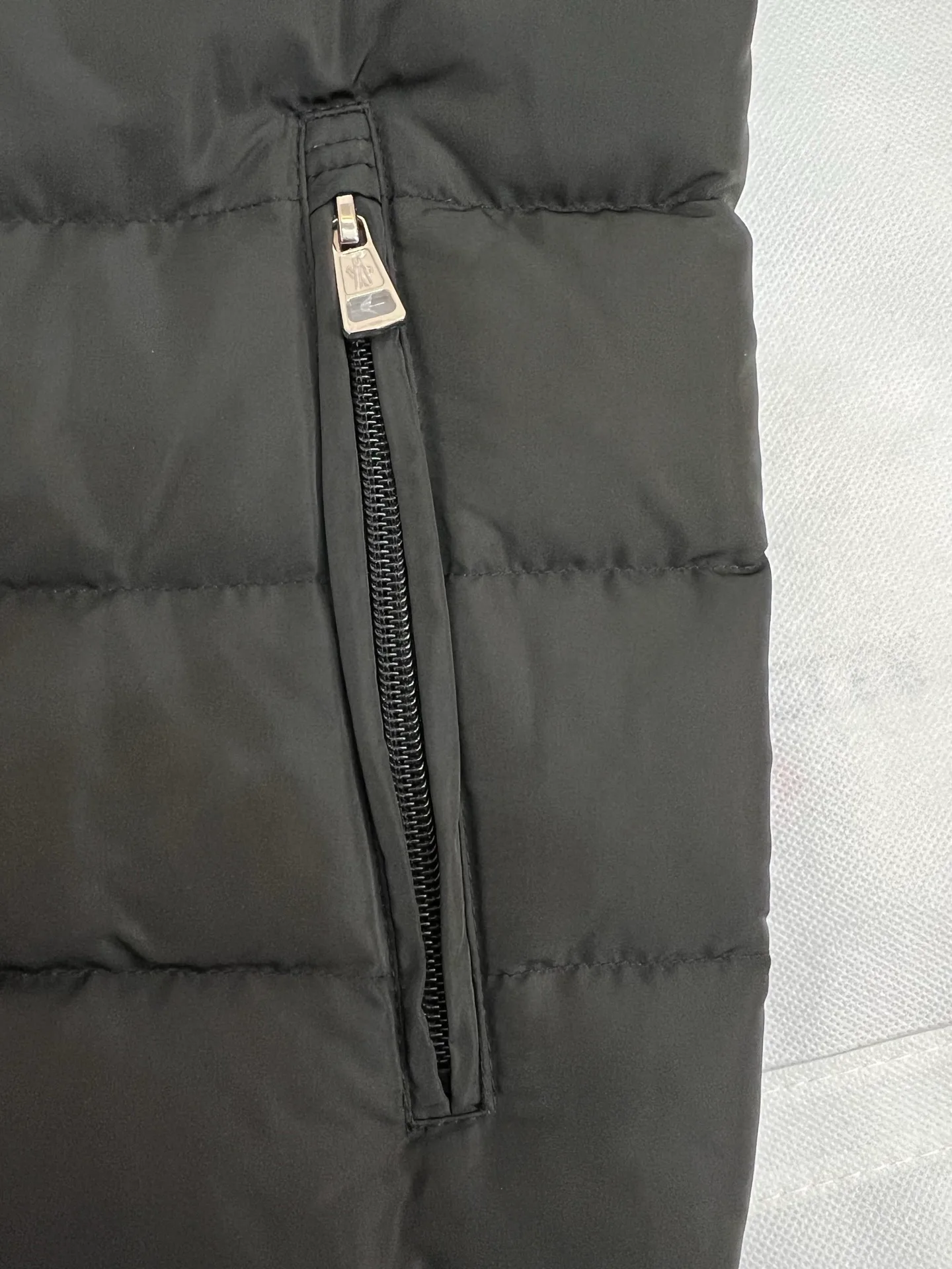 Куртки И Пуховики Женские Moncler 18599839