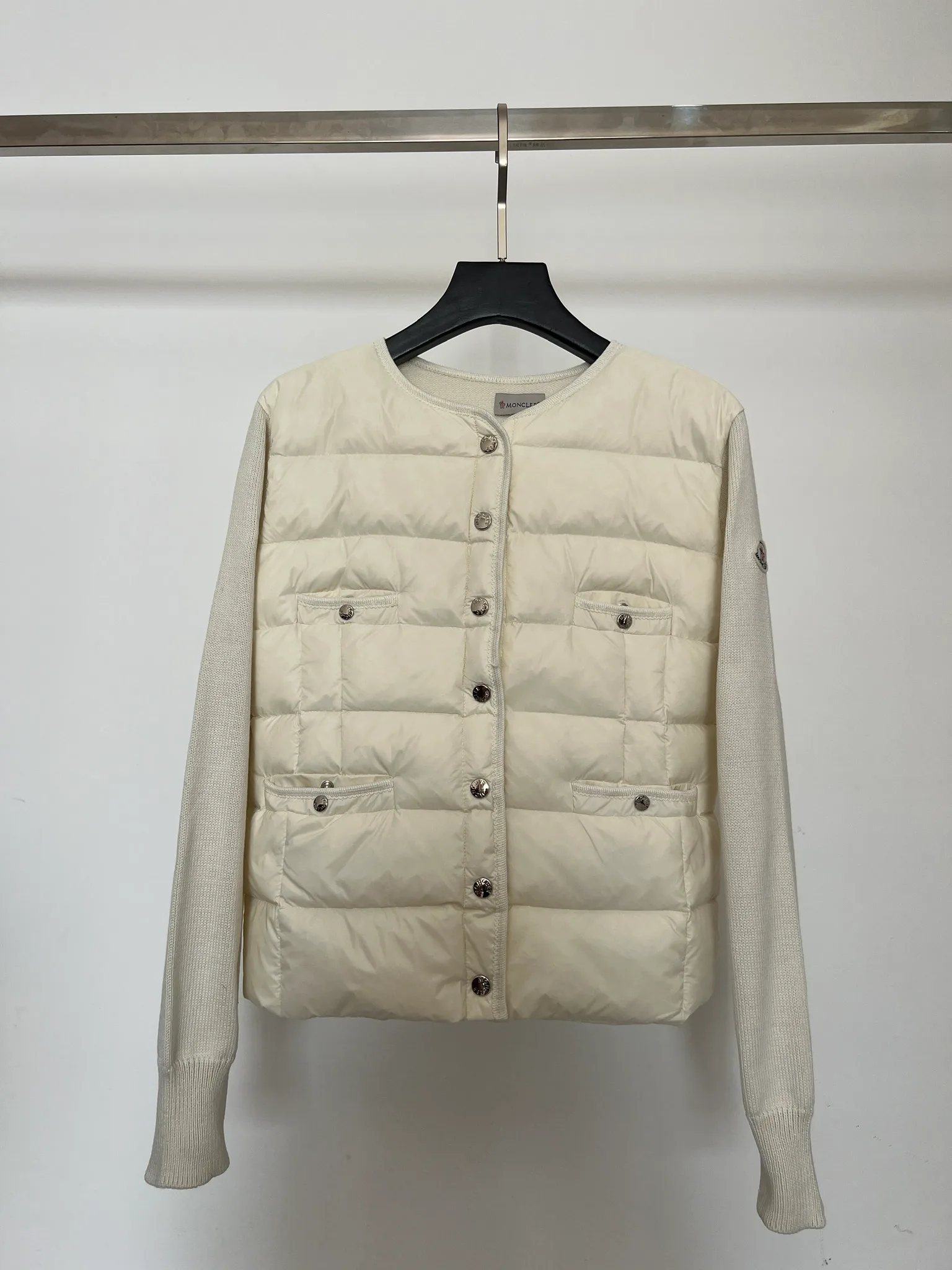Куртки И Пуховики Женские Moncler 18416142