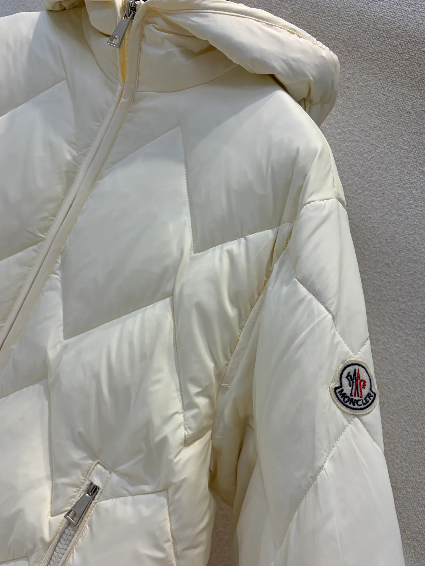 Куртки И Пуховики Женские Moncler 18721629