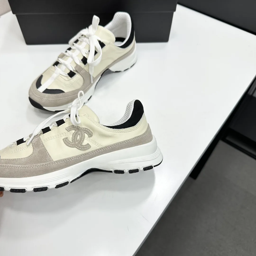 Кроссовки Женские Chanel 11738501