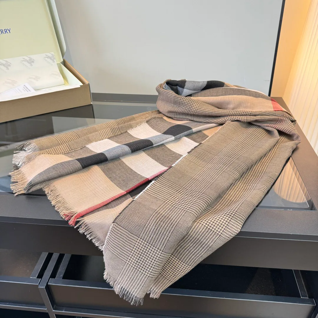 Шарфы Burberry 18003237