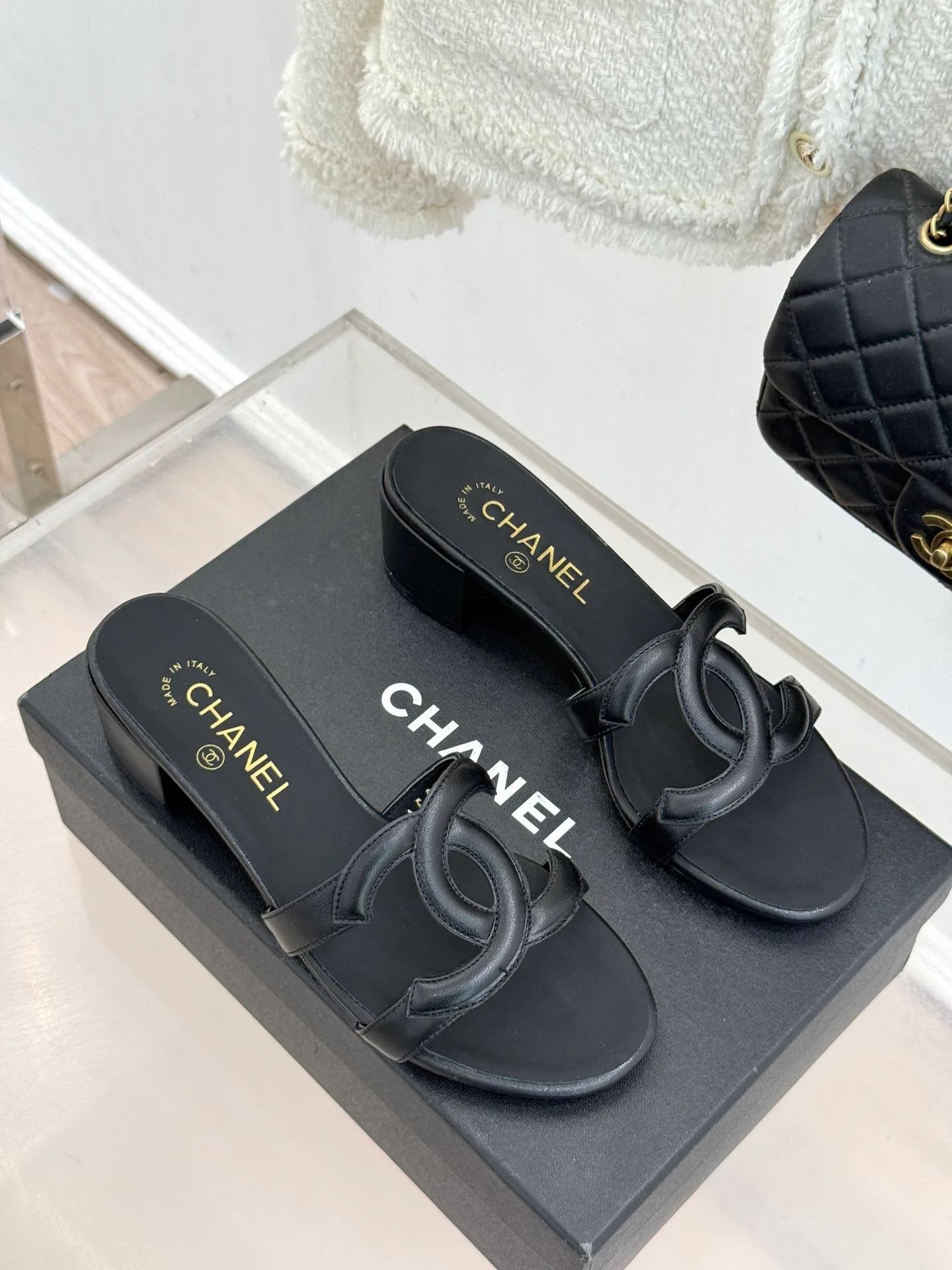 Сандалии Женские Chanel 11508107