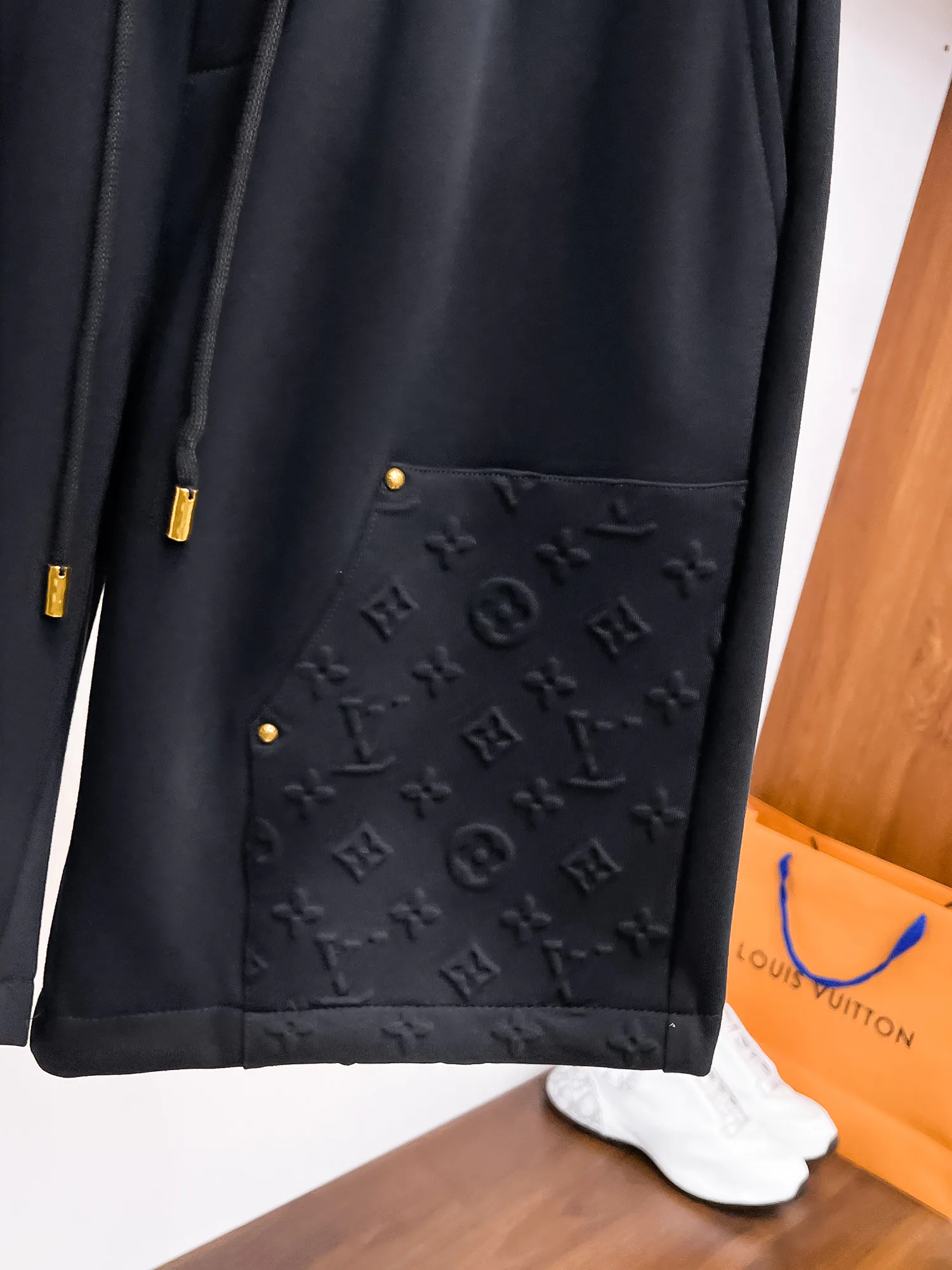 Шорты Мужские Louis Vuitton 13417575