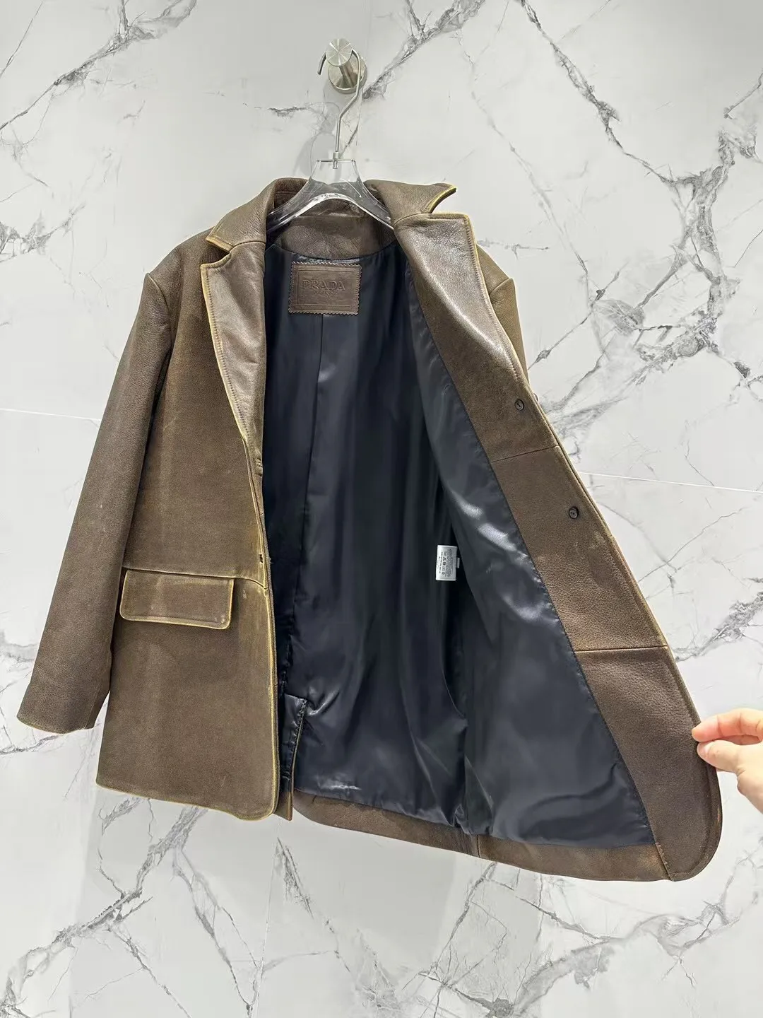 Кожаные Куртки И Дублёнки Женские Prada 13186431