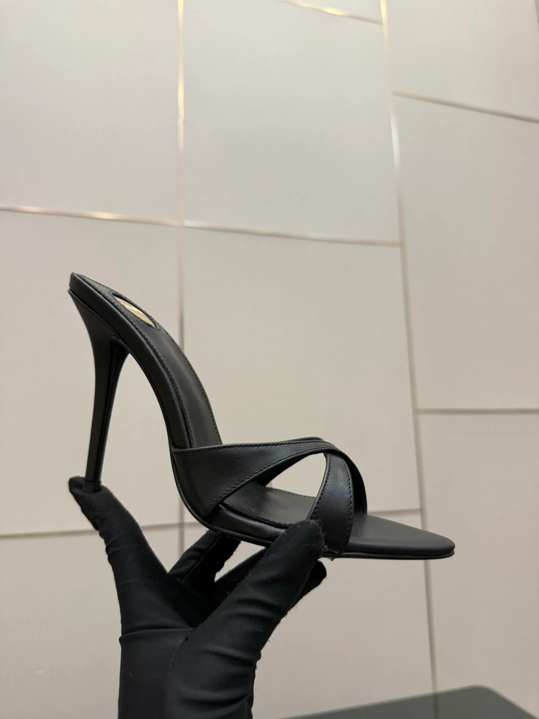 Босоножки Женские Saint Laurent 11409908