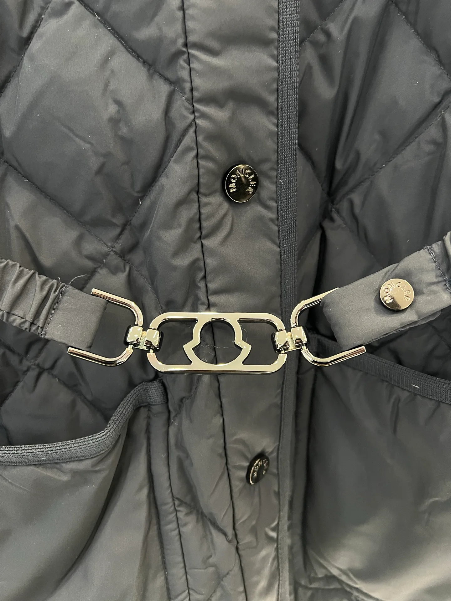 Куртки И Пуховики Мужские Moncler 18231456